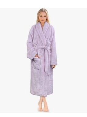 💖SPOTLIGHT💖Pavilia Amazon Lavender Plush Bathrobe